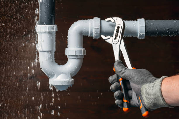 Professional Drain Cleaning technician working in Mossville, IL